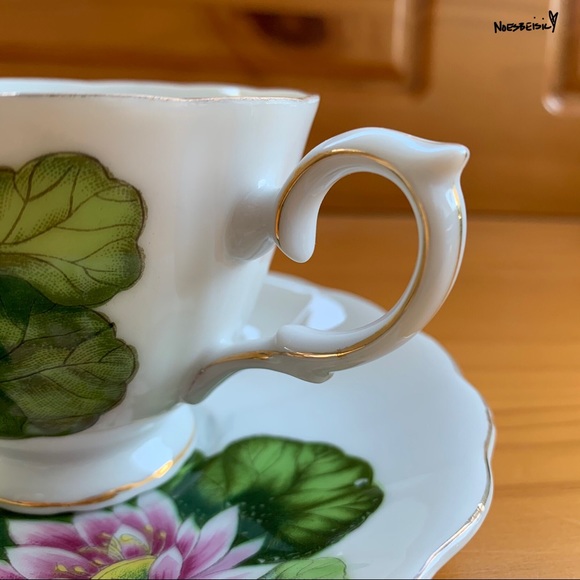 🚫SOLD•E✝️SY🚫 Vintage July Water Lily Teacup - Picture 5 of 11